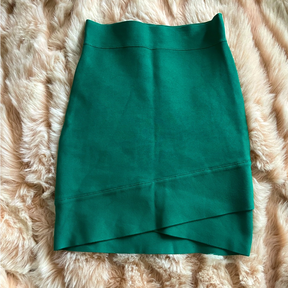 BCBG Green Bandage Skirt, Size XS.